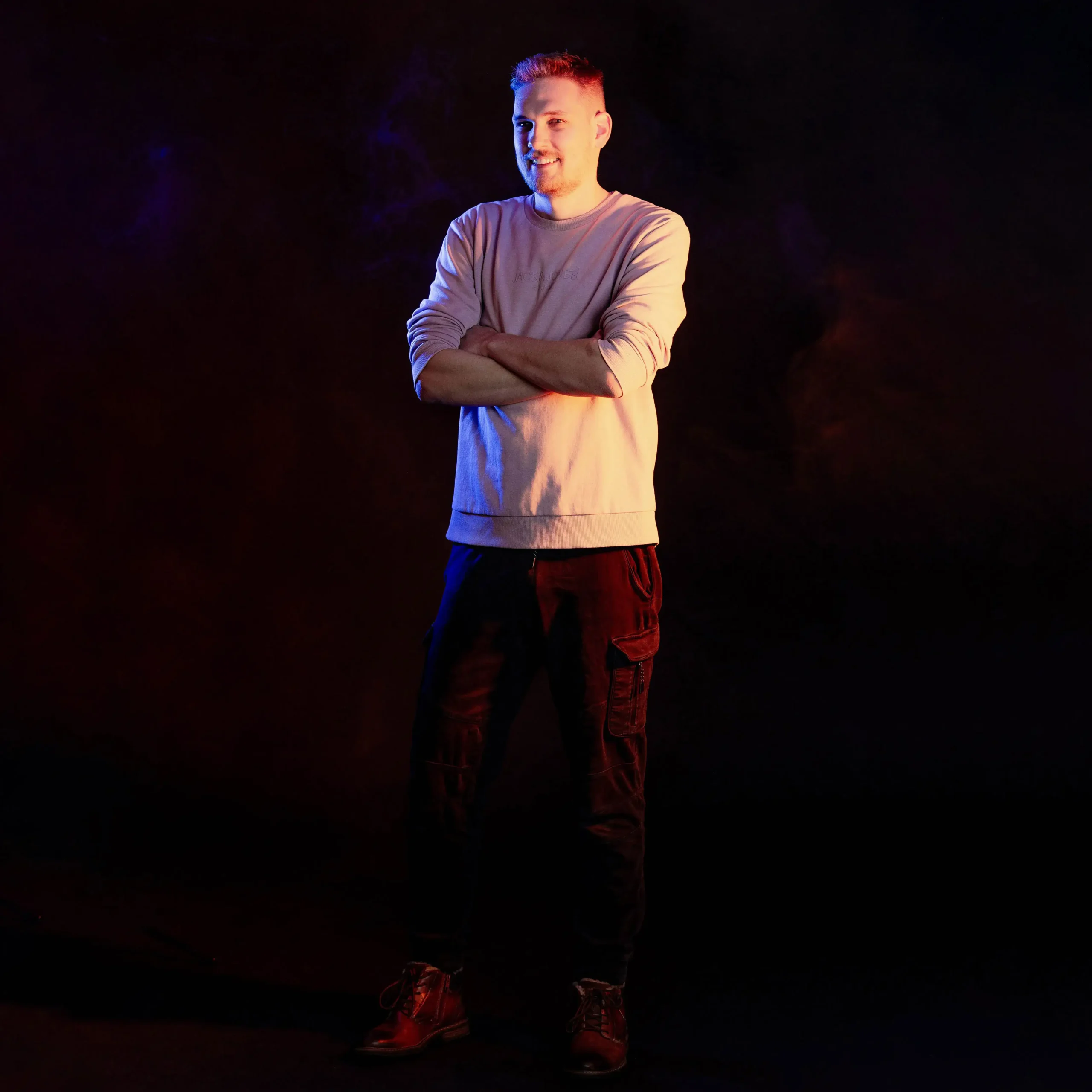 Teamfoto von Jonas Clénin, All-In-One-Manager der Firma Media-Center Uster AG. Grafik, Web, Druck, Film und Foto.